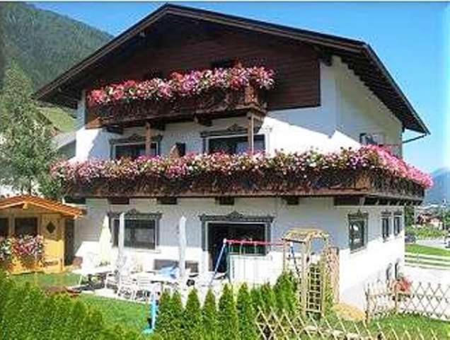 Pension Kristall Neustift im Stubaital Exterior photo