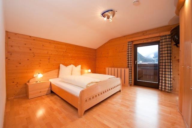 Pension Kristall Neustift im Stubaital Room photo