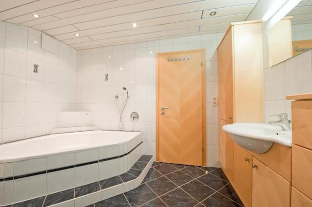 Pension Kristall Neustift im Stubaital Room photo